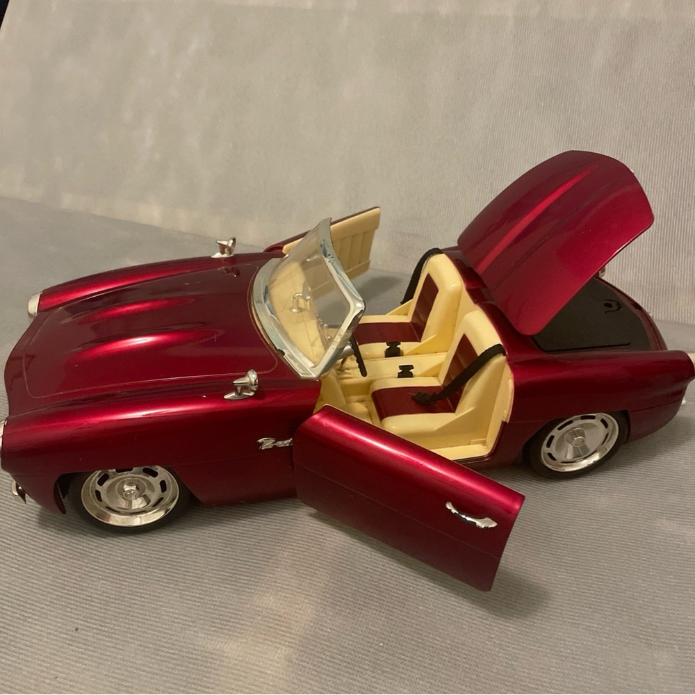 2004 Mga Bratz red convertible Car. No Remote.  18”long